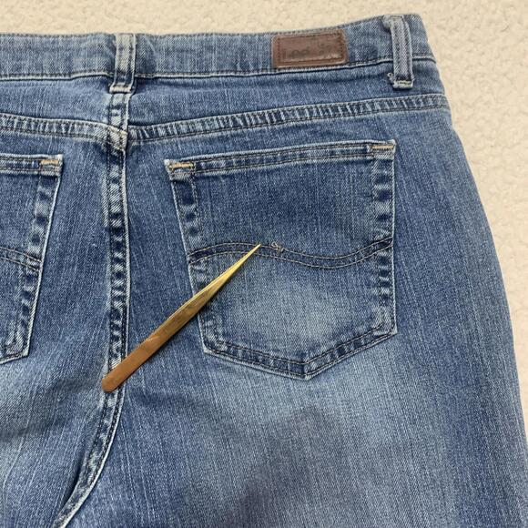 Lee Womens Size 14 Petite Blue Light Wash Natural Straight Leg Jeans - Picture 2 of 12